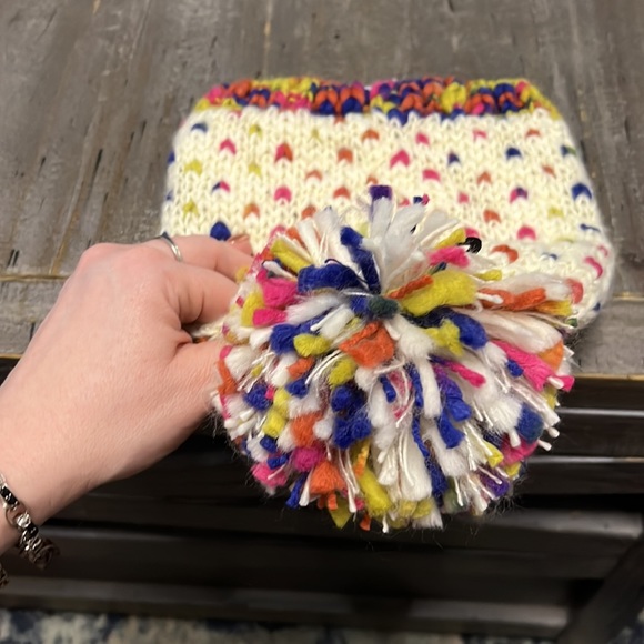 Nordstrom rack BP ivory-coral beanie/snow cap with pom-Pom - Picture 2 of 4